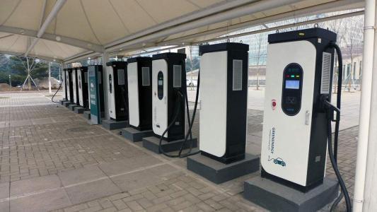 新能源充電樁全解析 從類型到安裝，一篇看懂